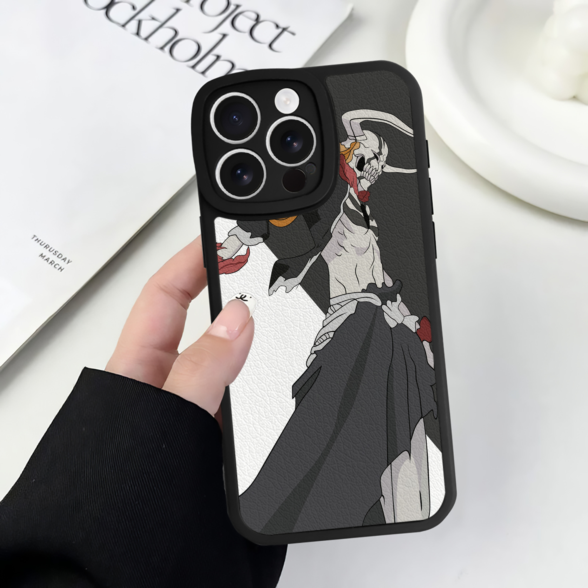 （画像用） ブリーチ BLEACH 【iPhone 16シリーズ対応】シリコンスマホケース（レザー調） 材質：シリコン